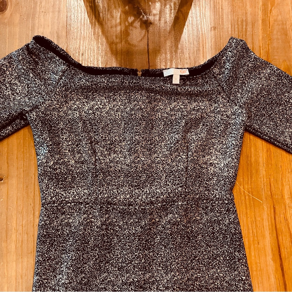 Gianni Bini miniskirt dress, off shoulder, gold & black, size medium